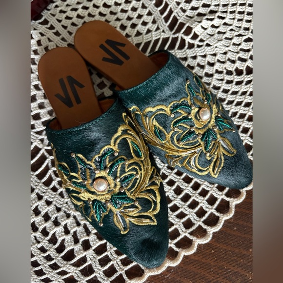 Silvia Cobos Elegant Green Embroidered Women's Mules - Picture 1 of 8